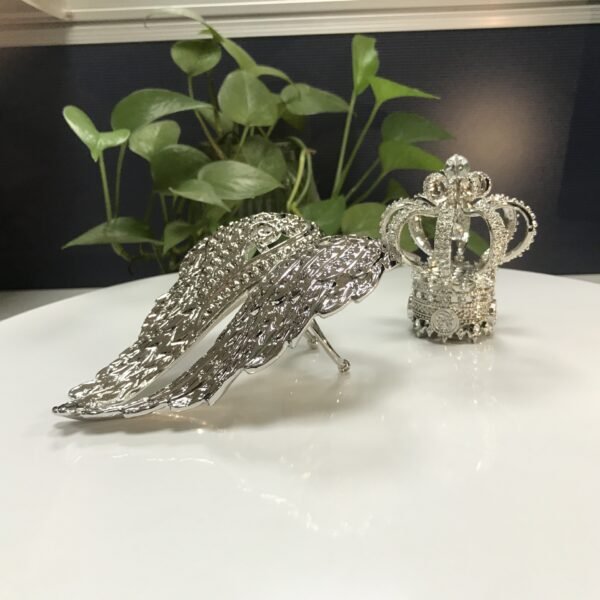 Wine bottle cap Crown crown Angel wing alloy jewelry perfume bottle cap can be made according to customer needs